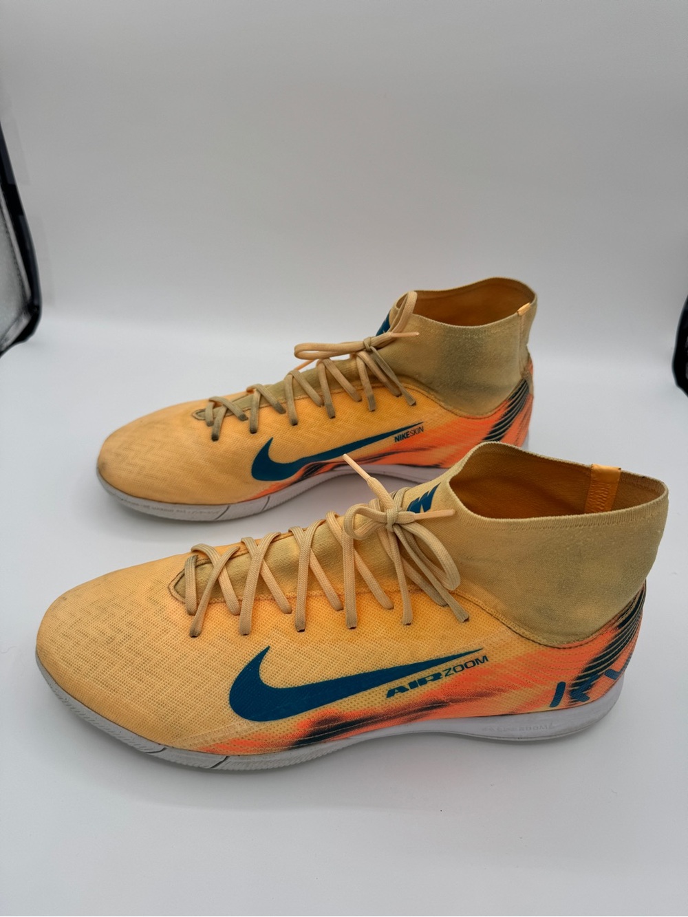 Nike Mercurial Superfly 9 Academy IC Indoor Soccer Shoes Men’s 10.5